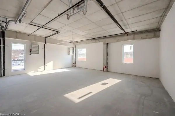 Kitchener, ON N2M 0C4,301 Westmount RD W #2