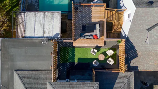 Carleton Place, ON K7C 1T1,27 Allan ST