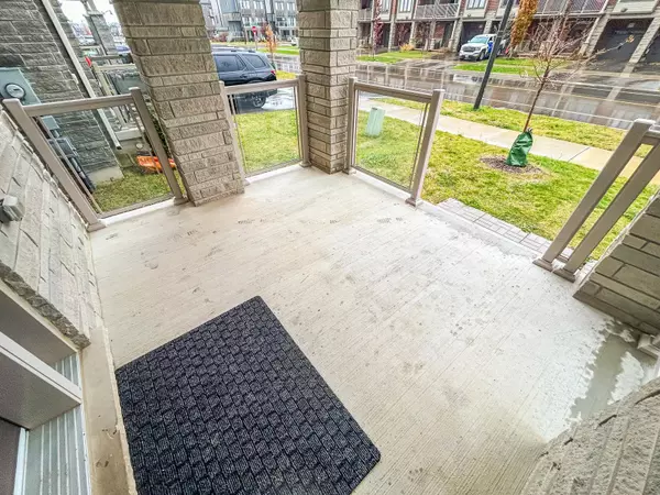 Hamilton, ON L8B 1X2,300 Skinner RD #(Upper)