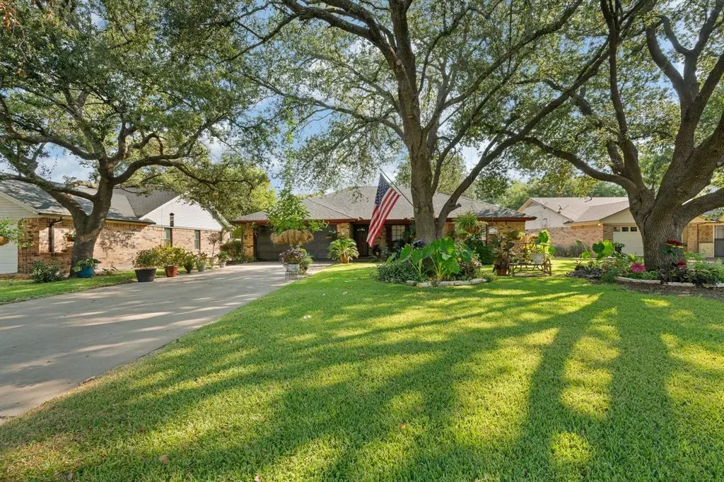 Cleburne, TX 76033,1105 Hemphill Court