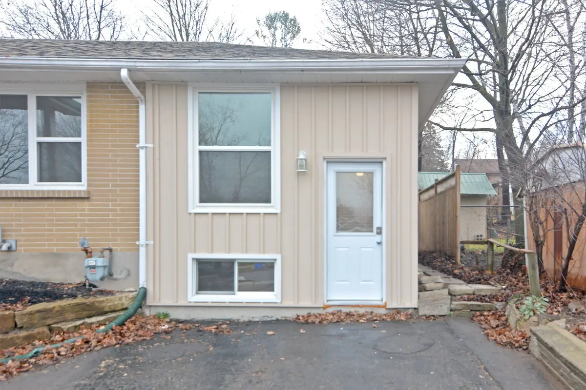 Peterborough, ON K9J 6R3,1437 Westbrook DR #Lower