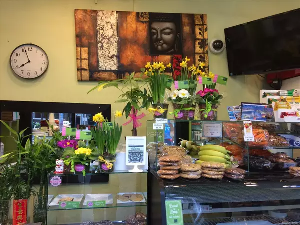 Victoria, BC V8W 3Y7,655 View St