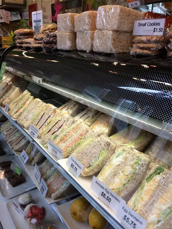 Victoria, BC V8W 3Y7,655 View St