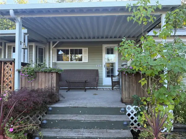 Qualicum Beach, BC V9K 2R2,2650 Turnbull Rd #G12/13