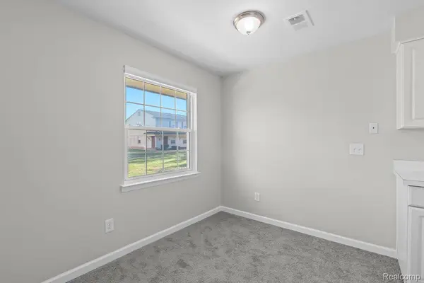 South Lyon, MI 48178,162 Princeton DR