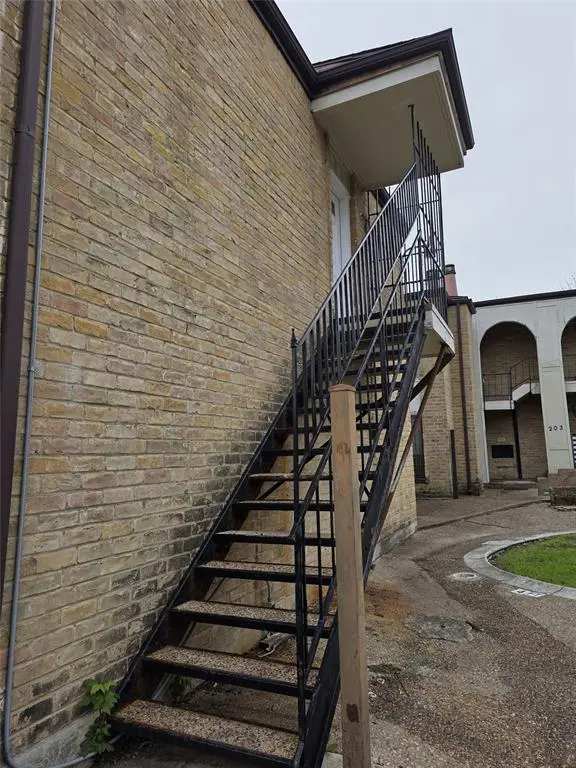 6032 Westridge Lane #202A, Fort Worth, TX 76116