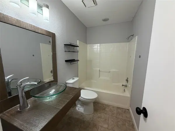 Arlington, TX 76018,1208 Brookvalley Drive