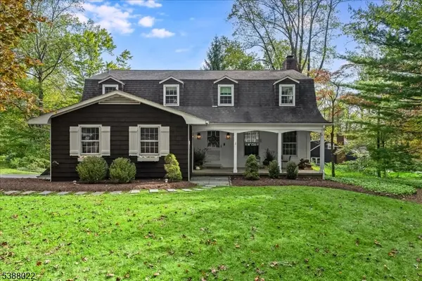 7 Burnett Dr,  Chester Twp.,  NJ 07930