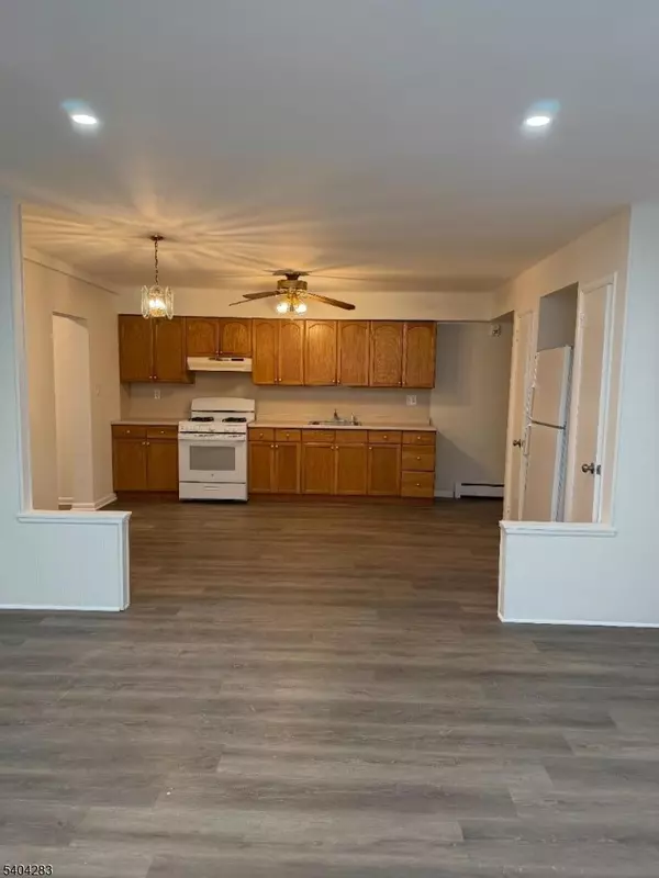 Garfield City, NJ 07026,671 Midland Ave