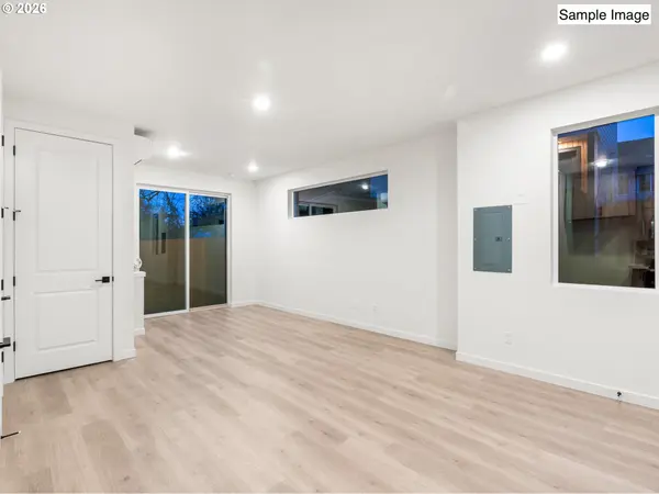 Portland, OR 97203,8332 N Bank ST