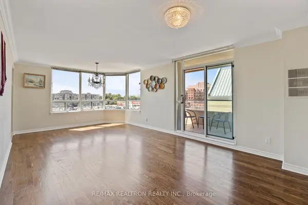 Toronto C04, ON M6A 3E5,8 Covington RD #604