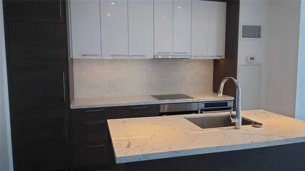 Toronto C01, ON M5G 0C1,488 University AVE #2805