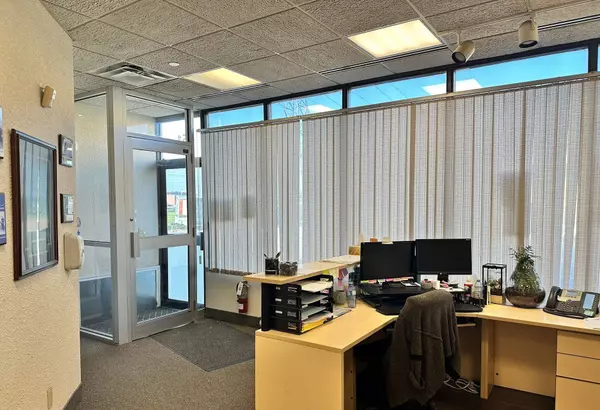 Toronto E07, ON M1V 5E4,80 Nashdene RD #51B