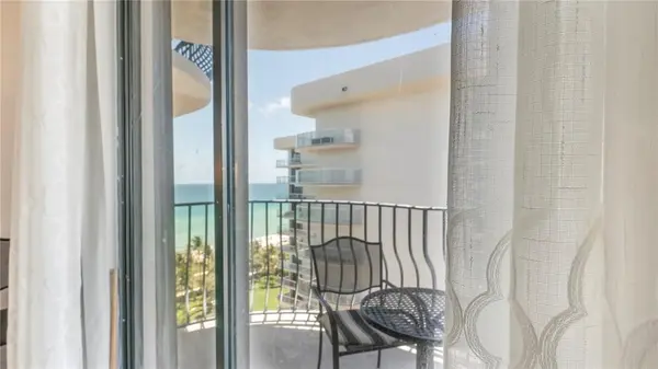 Surfside, FL 33154,8877 Collins Ave #1107