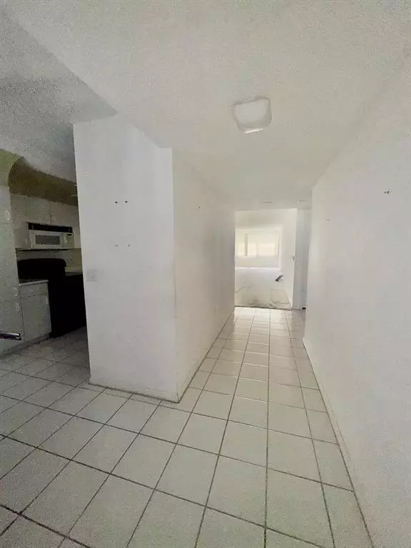 Sunrise, FL 33322,10133 NW 24th Pl #208