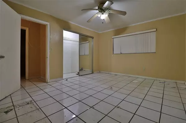 Miami, FL 33167,2520 NW 108th St