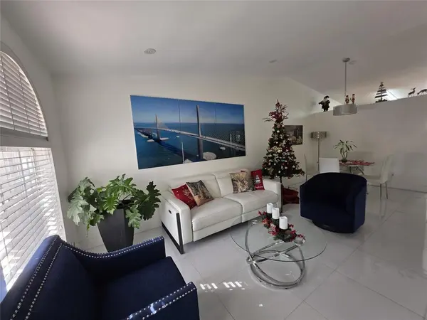 Hialeah, FL 33015,7635 NW 181st St