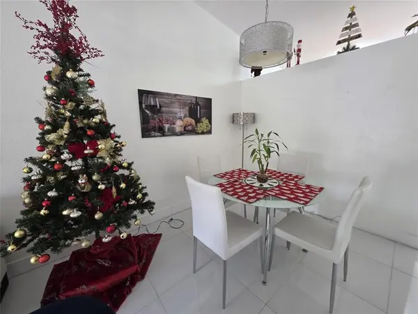 Hialeah, FL 33015,7635 NW 181st St