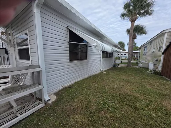 Okeechobee, FL 34974,6614 SE 54th LANE