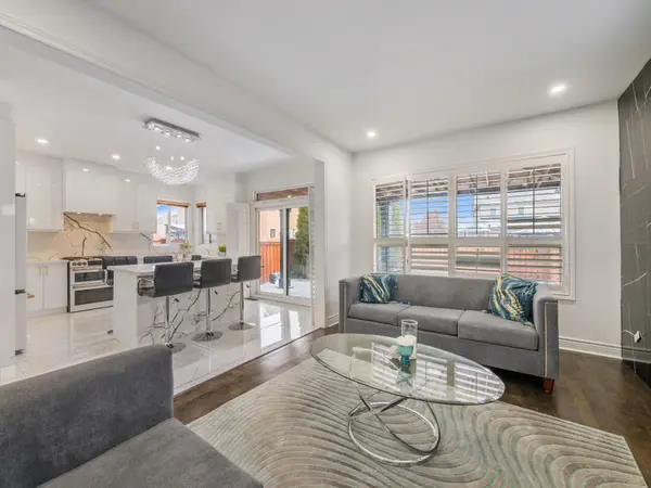 Vaughan, ON L4H 1R9,85 Lio AVE