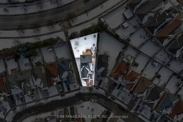 Brampton, ON L6V 4T5,66 Tobermory CRES