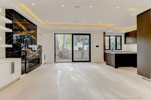 Mississauga, ON L5H 2P6,28 PINE AVE