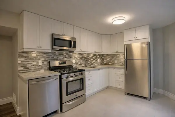 Milton, ON L9T 0S4,230 Huntingford Gate #Basement