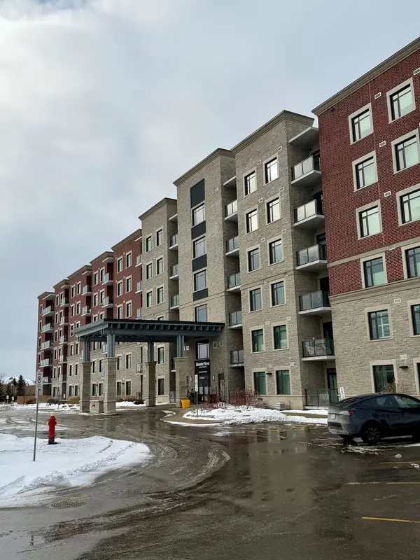 Milton, ON L9T 7H3,830 Megson TER #215