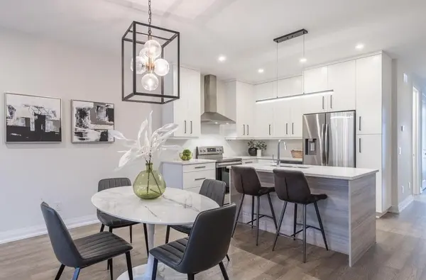 Niagara Falls, ON L2G 0Y7,8974 Willoughby DR #16