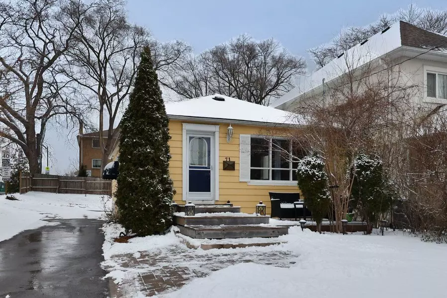 71 Mississauga RD N, Mississauga, ON L5H 2H9