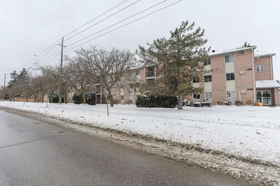 2228 Trafalgar ST #209, London East, ON N5V 4J8