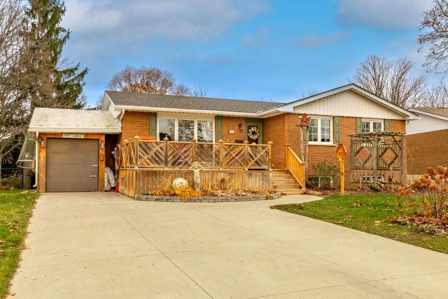 520 1st. A ST, Owen Sound, ON N4K 5Z5