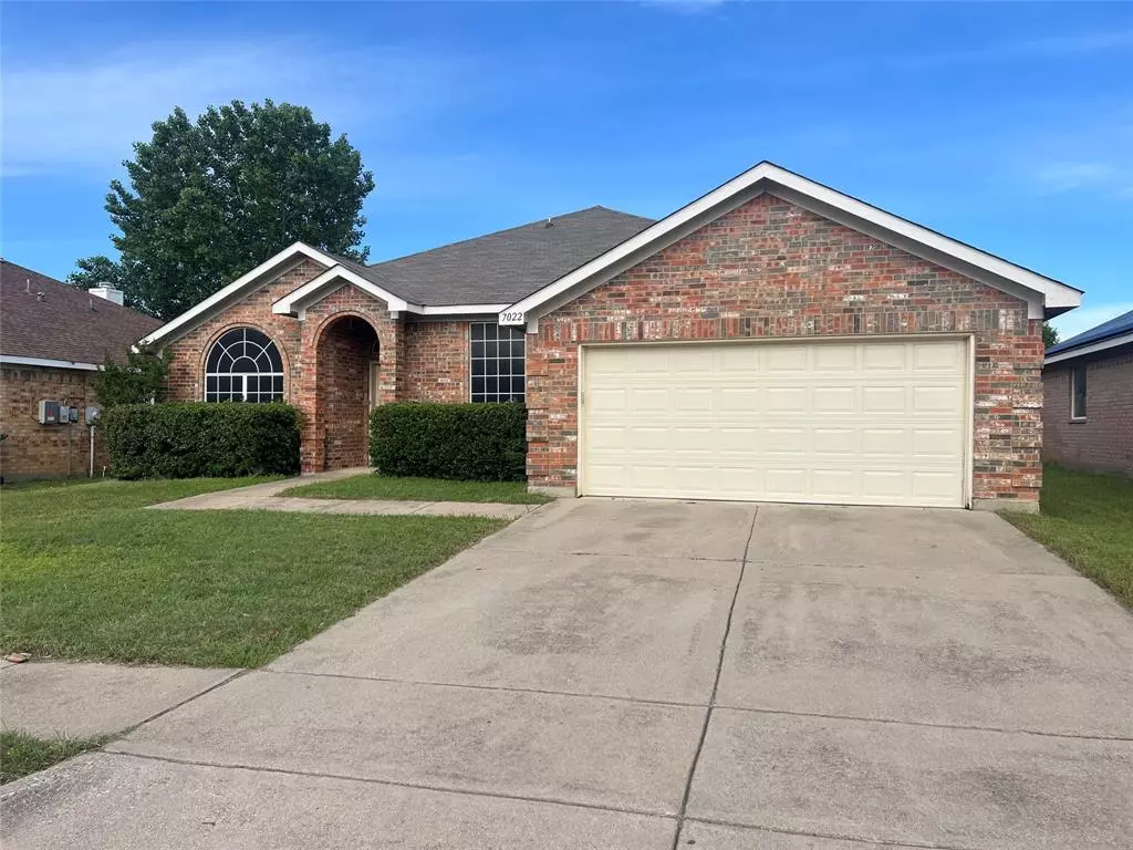 Arlington, TX 76002,7022 Snowy Owl Street