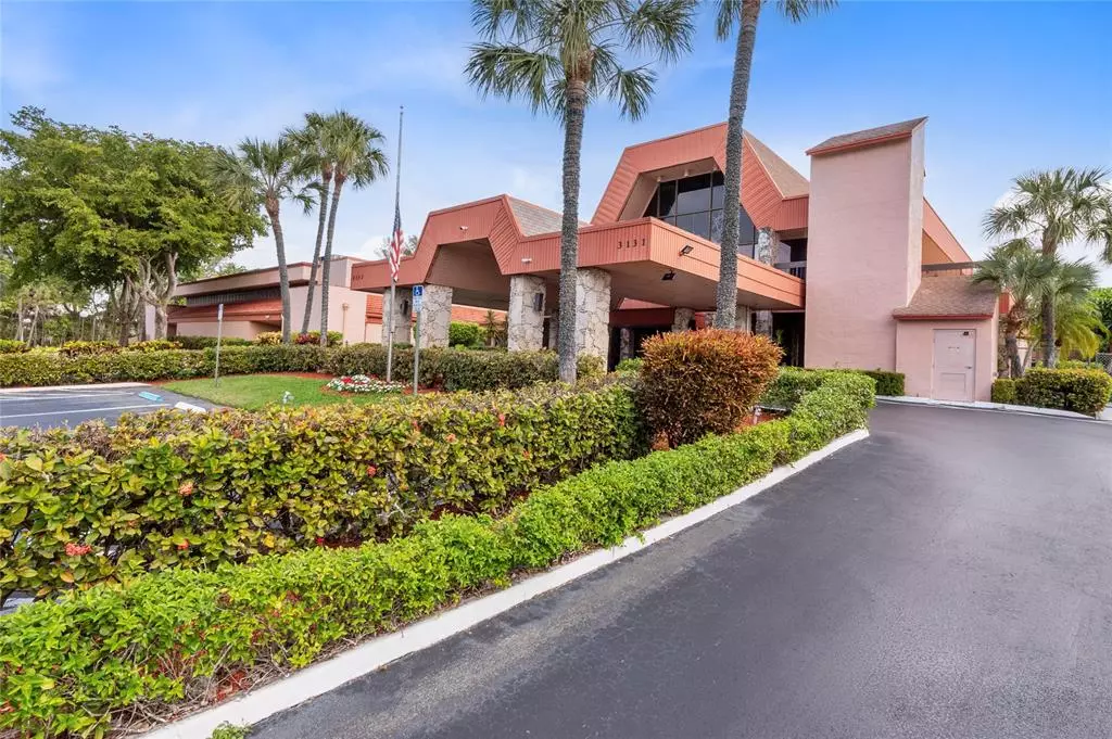 Margate, FL 33063,3090 Holiday Springs Blvd #306