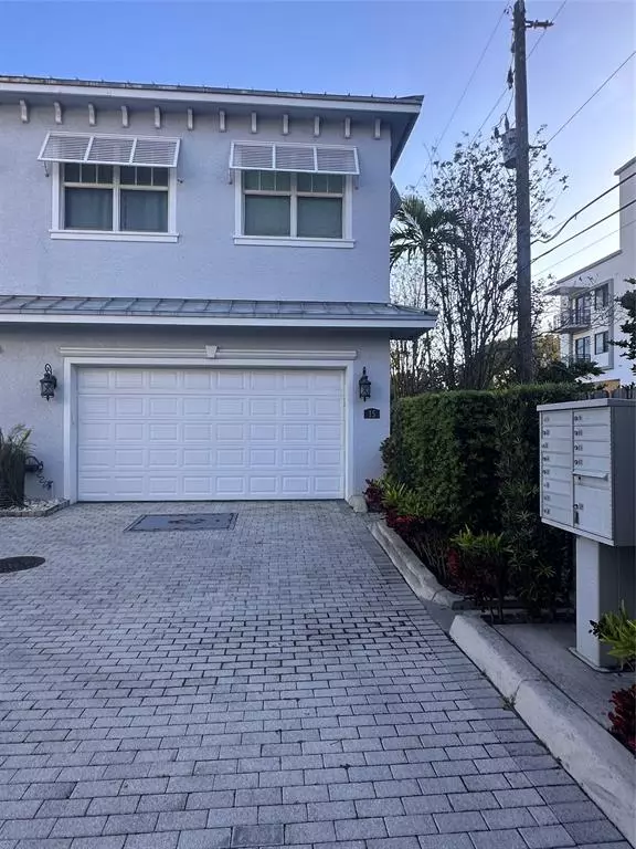 Pompano Beach, FL 33060,15 NE 20th Ave