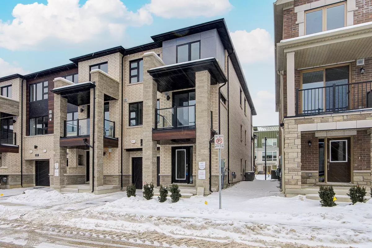 Markham, ON L3R 3X3,11 John Canning WAY