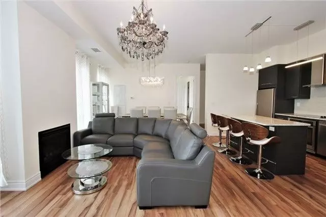 Richmond Hill, ON L4C 0Y6,9088 Yonge ST #Lph6