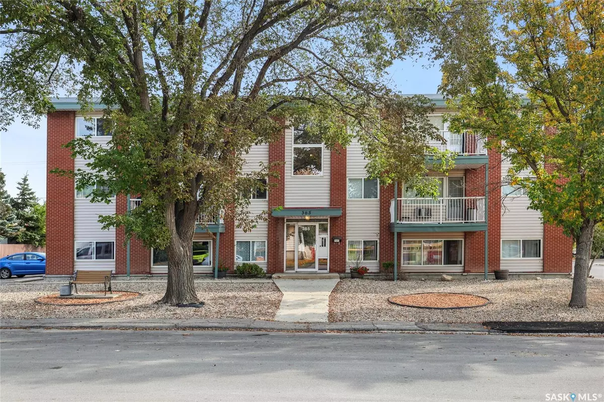 Regina, SK S4R 3K7,365 Angus STREET #15