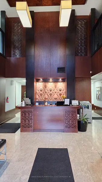 Toronto W10, ON M9W 0A2,7001 Steeles AVE W #18