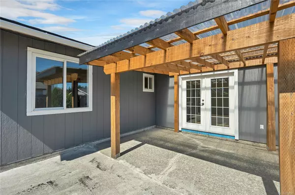 2141 Arnason Rd, Campbell River, BC V9W 5Z4