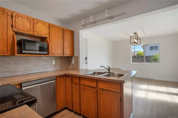 Campbell River, BC V9W 5Z4,2141 Arnason Rd