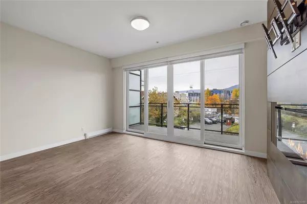 Nanaimo, BC V9R 0J3,91 Chapel St #309