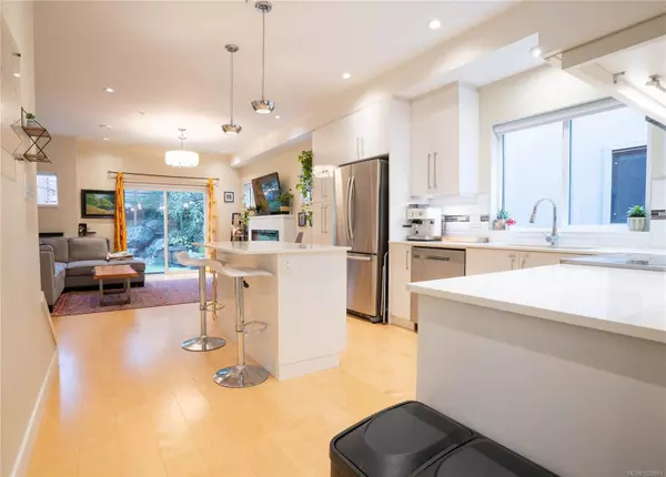 Langford, BC V9B 6L3,300 Phelps Ave #117