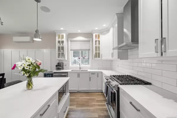 Colwood, BC V9B 2A1,3019 Zen Lane