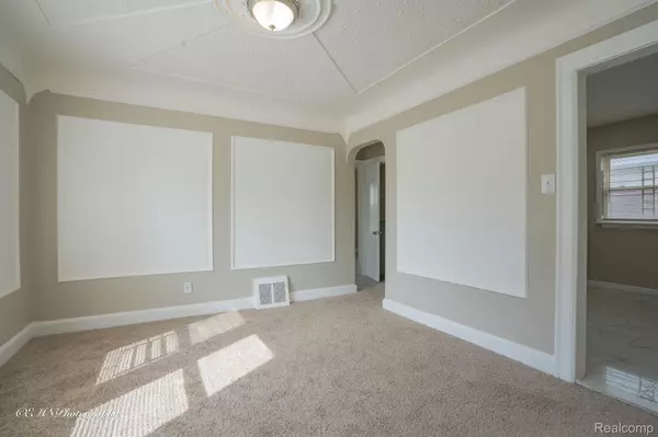 Detroit, MI 48227,15005 STEEL ST