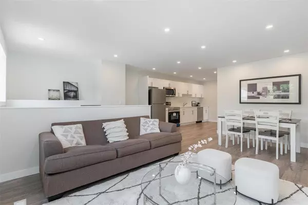 Winnipeg, MB R3J 1S3,276 Parkview ST