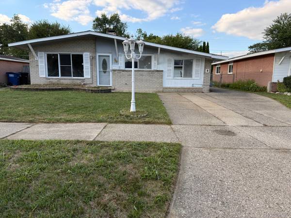 34054 Fernwood ST, Westland, MI 48186