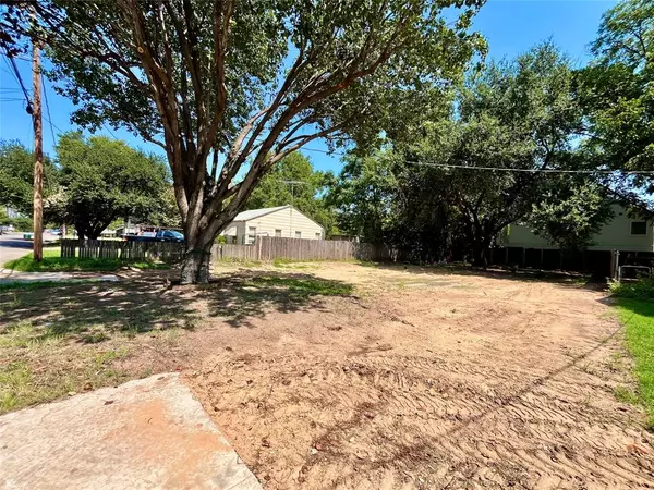 Fort Worth, TX 76114,225 Sunset Lane