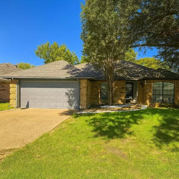 1848 Kings Canyon Circle, Fort Worth, TX 76134