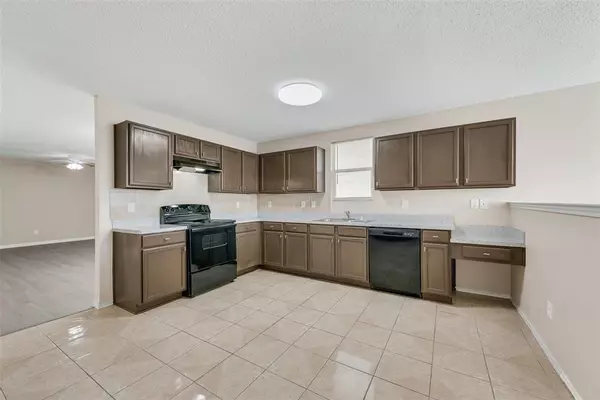 Arlington, TX 76002,602 Ambarella Street